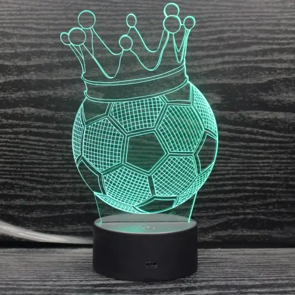 Sej fodbold 3D lampe. Lysende fodbold med en kongekrone på. Farveskift mellem 7 farver. - Image 4