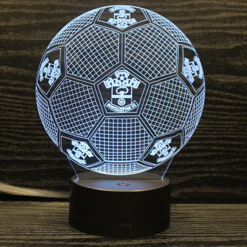 Southampton 3D lampe. Fodbold. Farveskift mellem 7 farver.