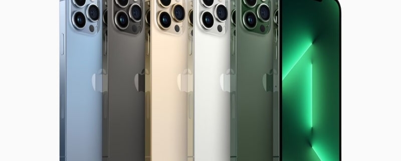 iPhone 13 opladere og kabler