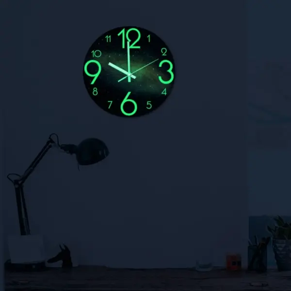 Flot selvlysende univers vægur, der er synligt både dag og nat. Galakse. - Image 6