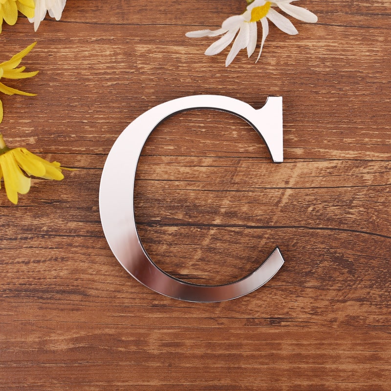 Spejl Bogstav Wallsticker. Unikke Dekorationer til Dit Hjem. Bogstav: C Spejl Bogstav Wallsticker. Unik Dekoration til Dit Hjem. -C.