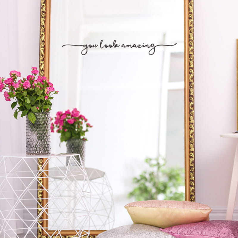 You Look Amazing wallsticker. Husk at rose dig selv og hinanden. 5x37cm You Look Amazing wallsticker. Husk at rose dig selv og hinanden. 5x37cm - Billede 2
