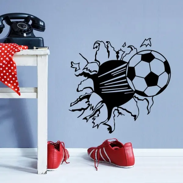 Fodbold wallsticker. Fodbold der flyver igennem væggen. 48x45cm. - Image 2