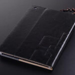 Flot "graveret" cover til iPad. Printing Grain. Sort. Mobil, PC og tablet tilbehør